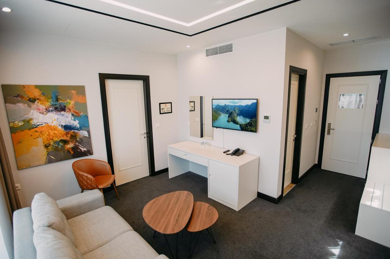Hotel Delta Premium Durrës Zewnętrze zdjęcie