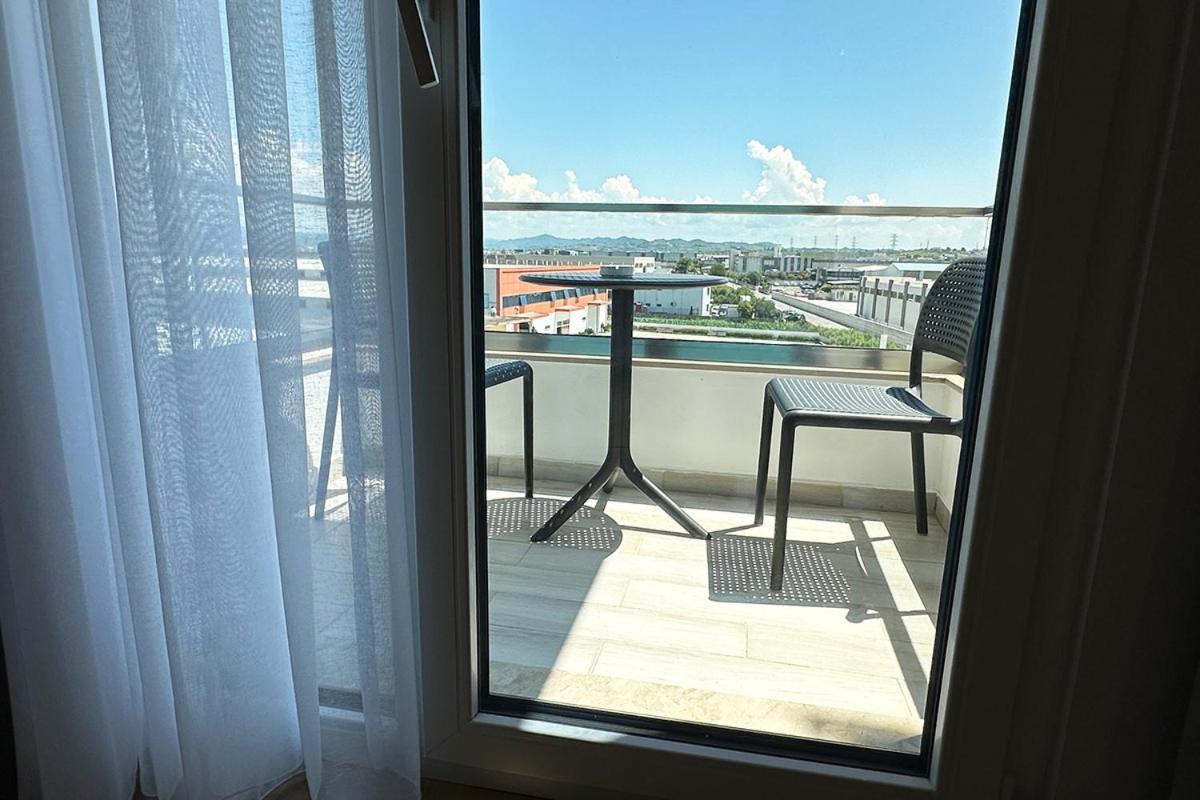 Hotel Delta Premium Durrës Zewnętrze zdjęcie