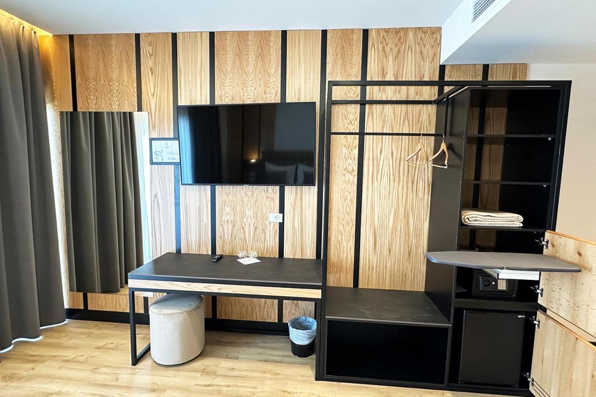 Hotel Delta Premium Durrës Zewnętrze zdjęcie